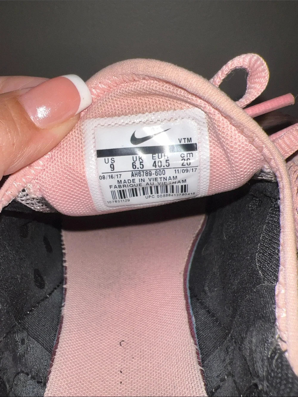 Nike Air Max 270 Women’s Pink/Black Athletic Sneakers